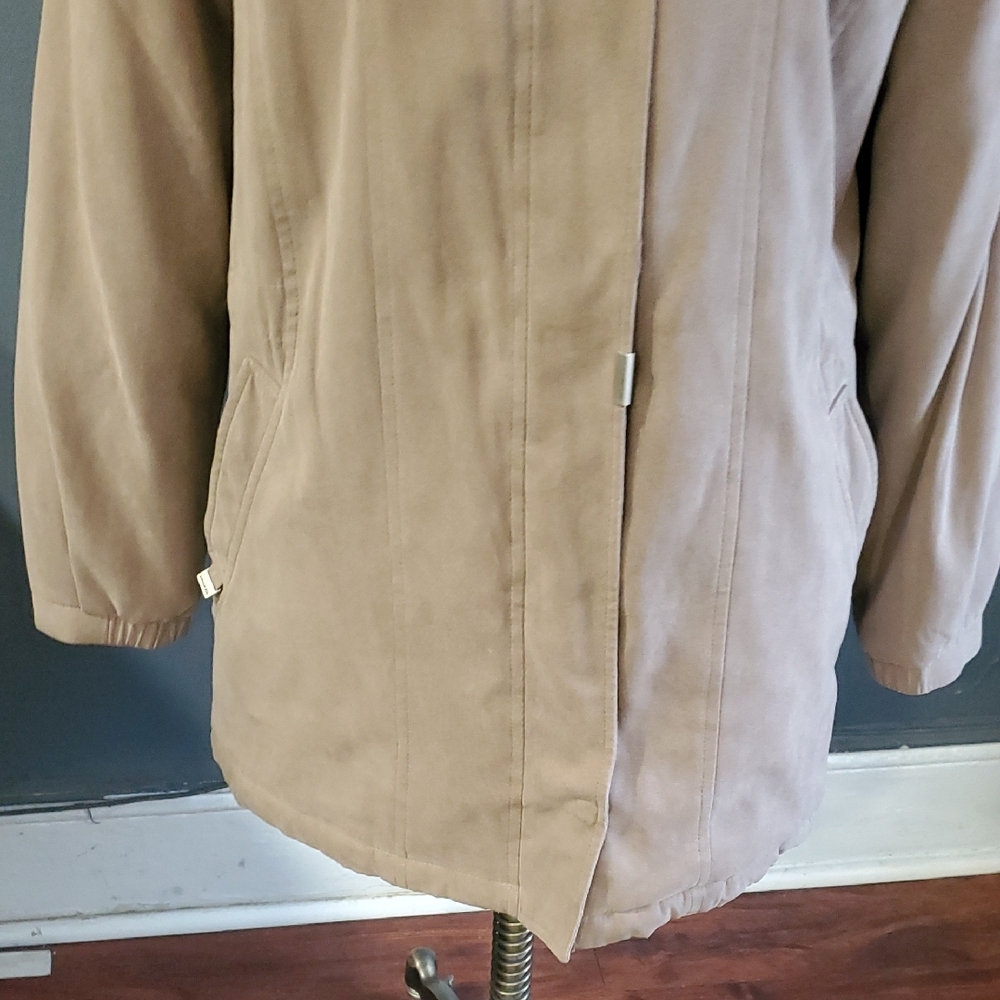 London Fog Elegant Women's Tan  Coat - Picture 4 of 15
